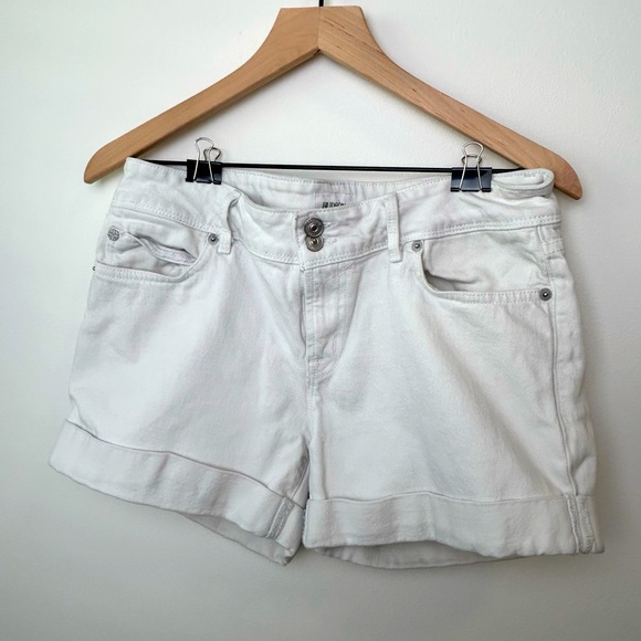 Hudson Jeans Pants - Hudson Jeans Croxley White Mid-Thigh Denim Shorts Size 29